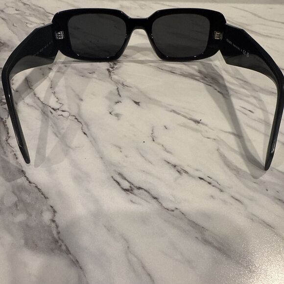 Prada SPR 17W 49-20 1AB-550 145 3N Black Sunglasses for Women - Picture 5 of 7